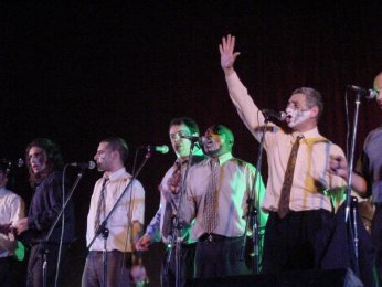 falta_y_resto_040903_05