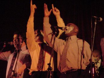 falta_y_resto_040903_08