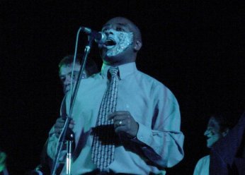 falta_y_resto_040903_09