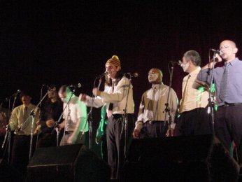 falta_y_resto_040903_11